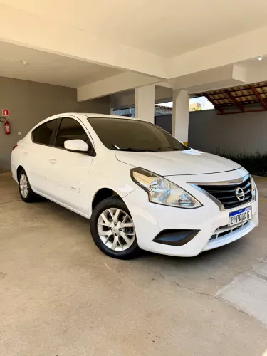 Nissan Versa SL 1.6 16V Flexstart 4P Mec. 2016