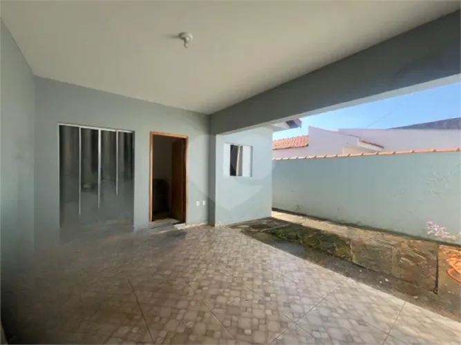 Casa à Venda no Bairro Luiz Massud Coury Rio das Pedras/SP