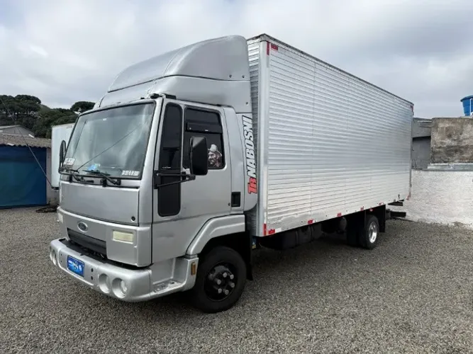 FORD CARGO 712 2009 Baú 6,50M