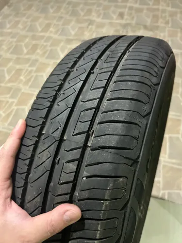 Pneu CONTINENTAL 185/65 R15