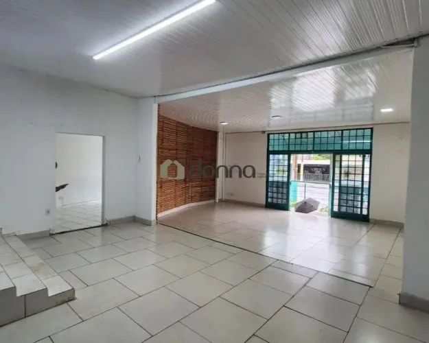 Loja Comercial para Aluguel em Uberaba  Centro, 65,20 m², 2 Vagas