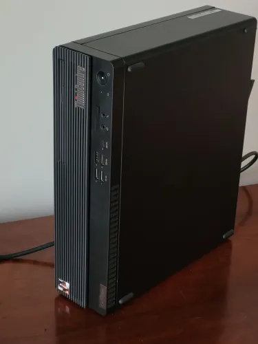 ThinkCentre M75s Ryzen 5 5650G 16GB 512GB SSD Windows 11