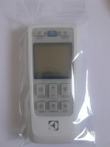 Controle ar-condicionado Electrolux Inverter Split 12.000 Btus Quente/Frio (QI12R/QE12R)