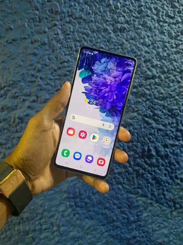 Celular s20 fé