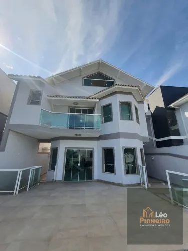 Casa de Condominio em Lagoa - Macaé