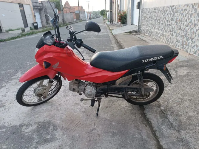 Vende-se moto pop 110i