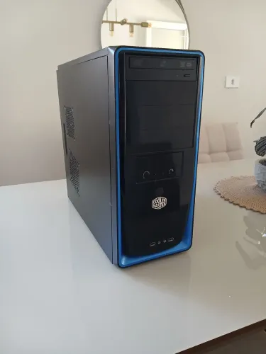 Gabinete gamer Cooler Master