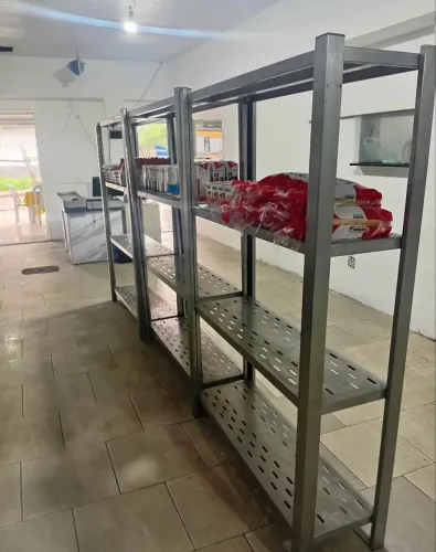 Estante de inox 
