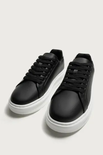 Tenis zara, preto, tamanho 40. usado APENAS 1 vez.