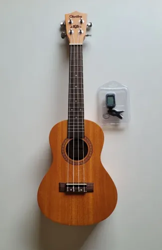 Ukulele Shelby + Capa + Afinador Digital - Excelente Estado