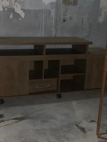 Rack para sala amadeirado 1 ano de uso