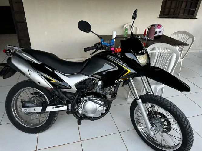 Honda Bros 150 2012 completa baixei pra vender logo !