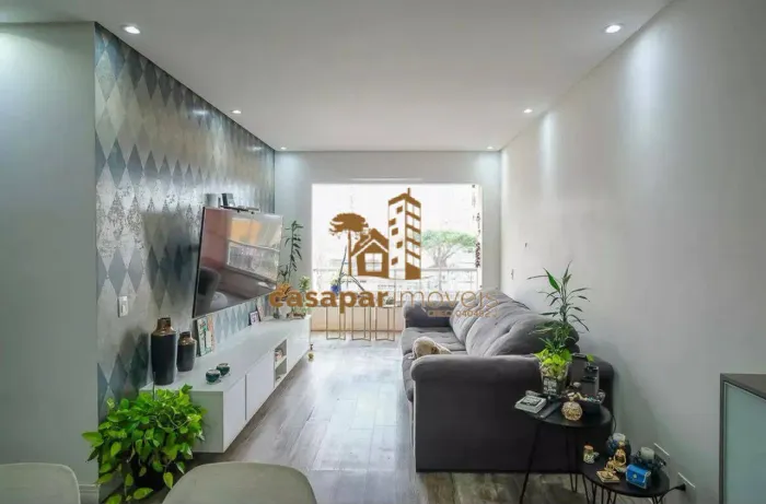 Cobertura à Venda com 220m² no Santa Maria, 3 Dormitórios e Espaço Gourmet