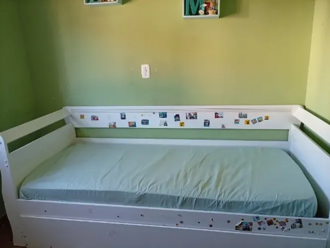 Cama com auxiliar, colchão solteiro