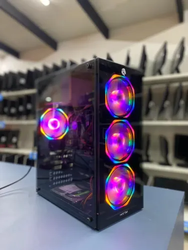 Computador Gigabyte H110 Intel Core i5-7400 8GB HyperX HD 1TB