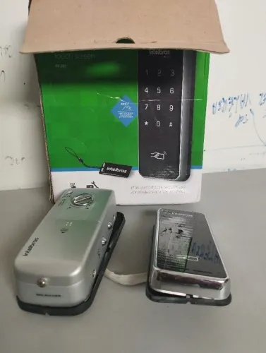 Fechadura eletrônica Intelbras