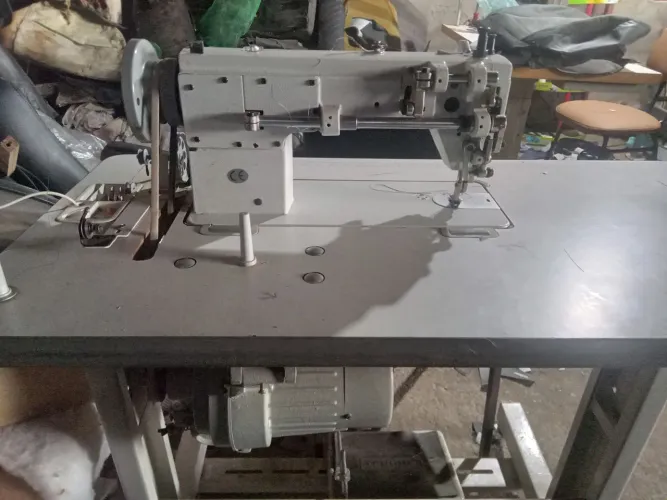 Máquina de Costura Industrial Transporte Triplo