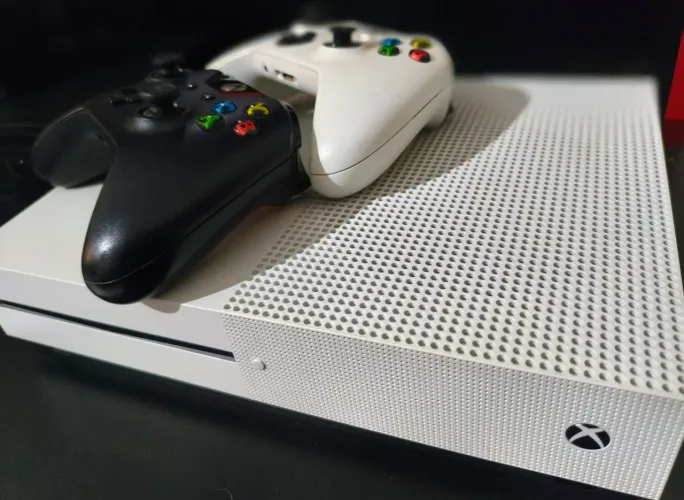 Xbox One S