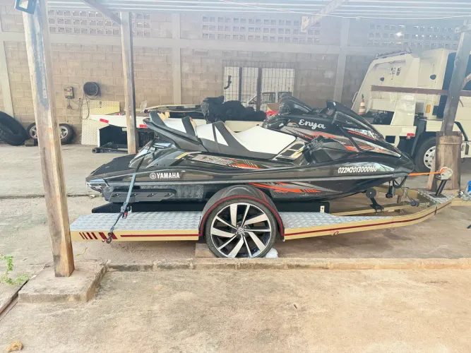 Jat ski yamaha sho