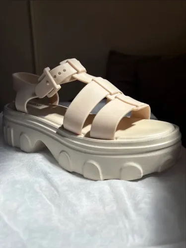 Melissa Tamanho 37