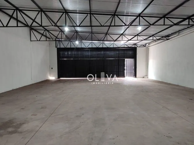 Salão à venda, 242 m² por R$ 420.000,00 - Urupês - Urupês/SP