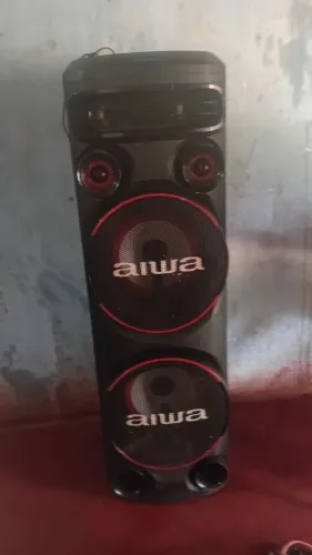 Vendo uma caixa de som da maca aiwa
