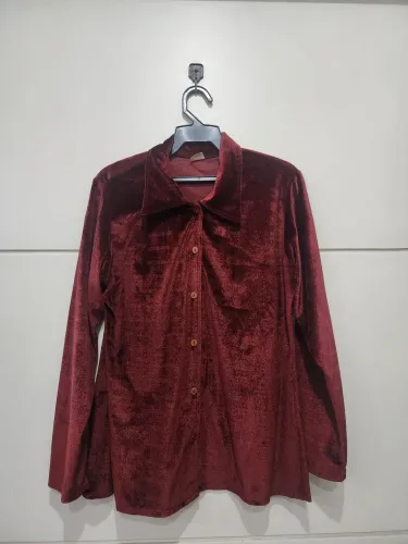 Camisa de veludo M cor cereja