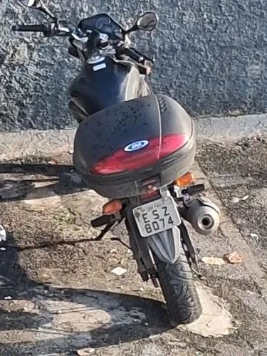 Vendo moto cb 300 2011