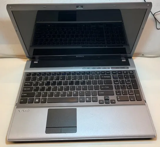 Sony Vaio - Core I7 - 6GB RAM - HD de 500GB - Tela de 15.6" - Teclado Numérico
