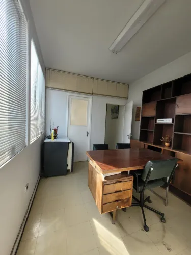 SALA COMERCIAL Á VENDA NO CENTRO DE CURITIBA - NA FUTURA ÁREA DA TIMES SQUARE