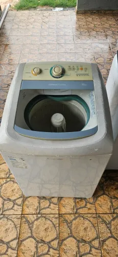 Maquina de lavar roupa