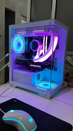 PC Gamer Ryzen 7 5700X + RTX 4060 Ti EX ARGB