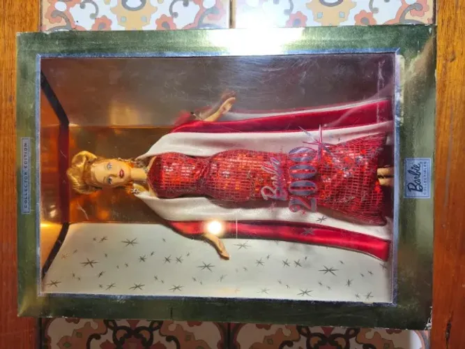 ? Barbie 2000 Collector Edition Original Item de Colecionador ?