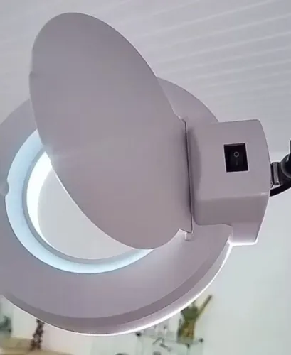 Lupa led portátil usado