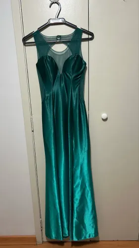 Lindo vestido de festa longo