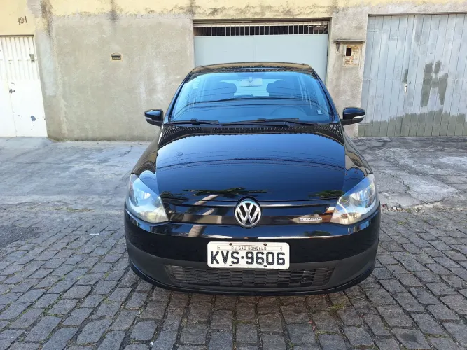Volkswagen Fox Bluemotion 1.6 MI Total Flex 5P. 2013