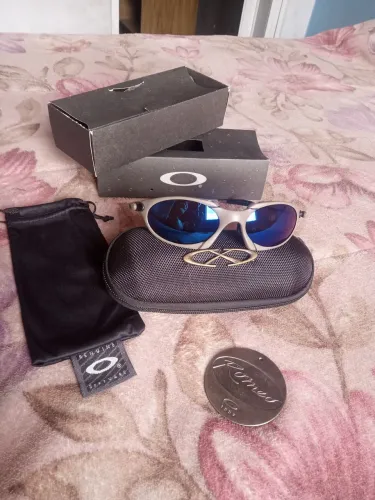 Óculos Romeu 1 Oakley