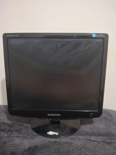 Monitor Samsung doação
