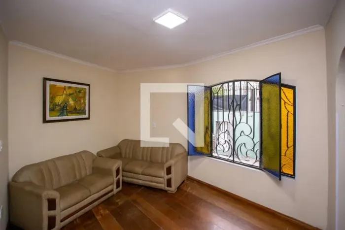 Casa à Venda - Centro, 5 Quartos, 355 m2