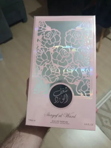 Perfume shagaf al ward feminino lacrado
