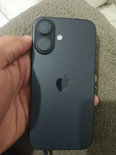 iPhone 16 128 gb 4 meses de uso um ano de garantia zerado