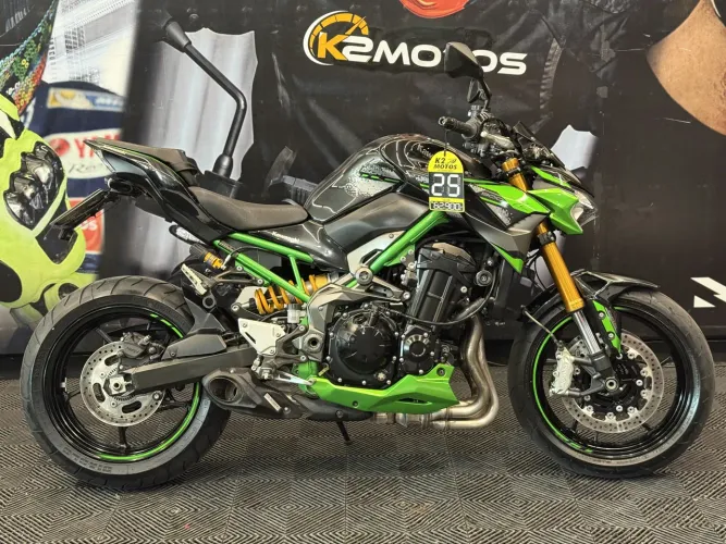 Kawasaki Z 900 R edition 2025 * 8925kms * C/ Acessórios