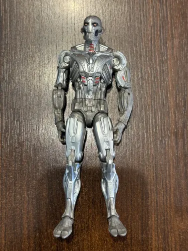 MARVEL LEGENDS ULTRON BAF COMPLETO