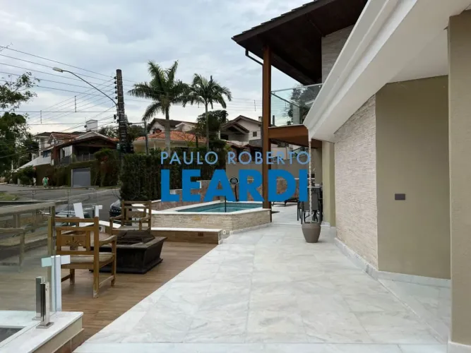 CASA EM CONDOMÍNIO - CONDOMÍNIO ARUJAZINHO 4 - SP