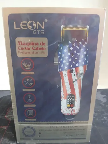 Máquina profissional recarregável com 8 pentes / MEGA PROMOÇÃO