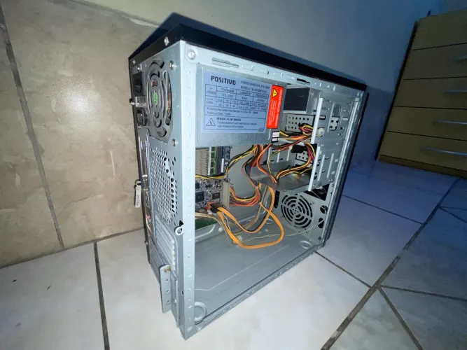 CPU Positivo Unique D2150