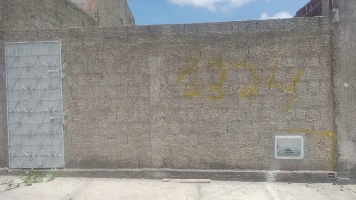 Vendo terreno 6x25 na rua Miguel Afonso Silva no siqueira.80 mil