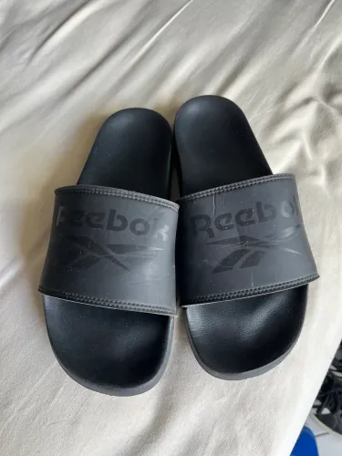 Sandália Slide Preta Reebok