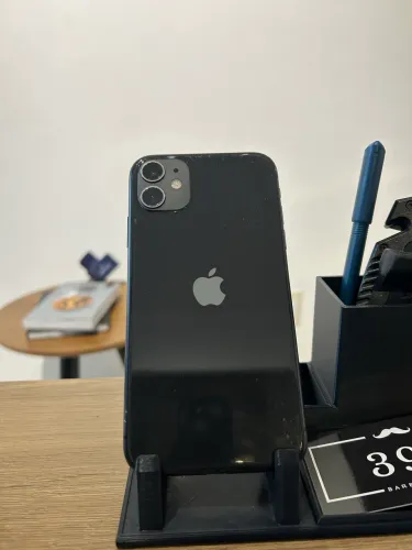 iPhone 11 64GB Preto | Conservado