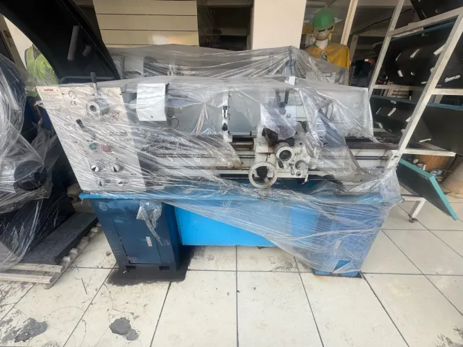 Torno mecânico SP2110 - SODRÉ - ( mostruário de loja) 